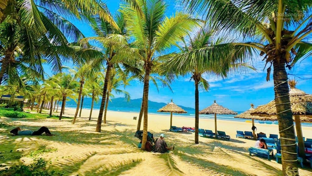 Bán lô góc 2 mt đ10m5 trục thông biểndt 270m2ngang 20mxây dựng 9 tầngthích hợp làm villa,căn hộ