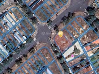 Bán lô góc 2 mt đ10m5 trục thông biểndt 270m2ngang 20mxây dựng 9 tầngthích hợp làm villa,căn hộ