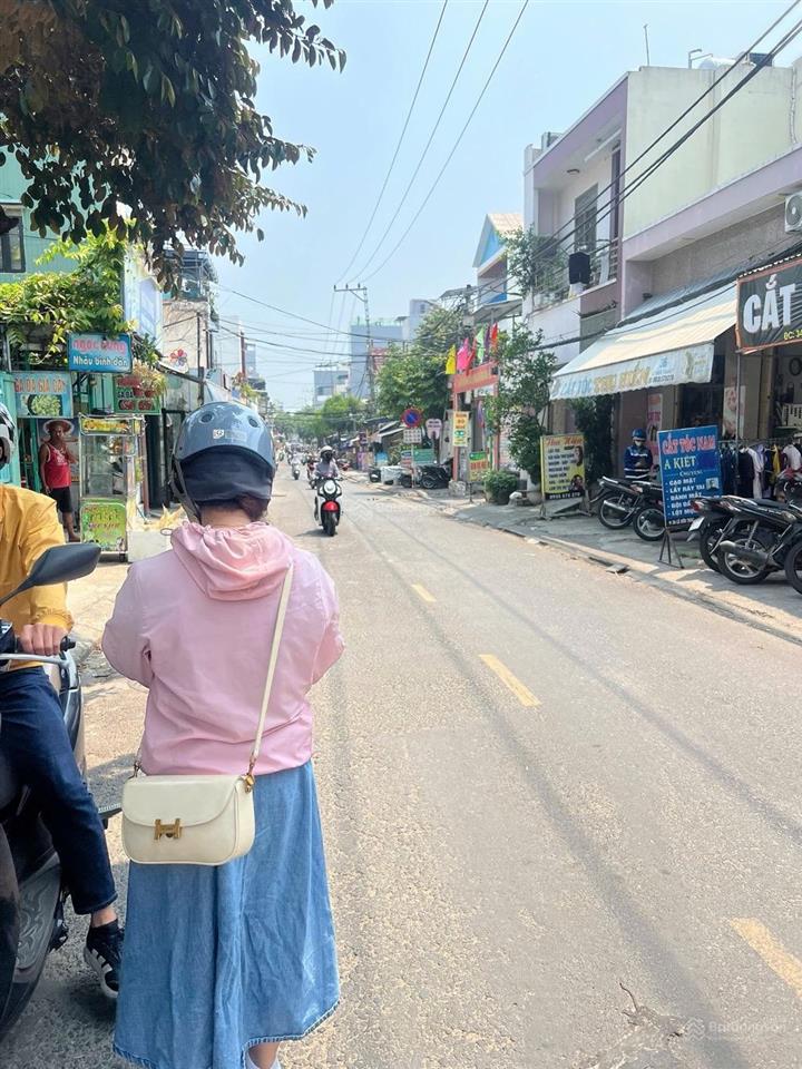 Bán nhà mt siêu rộng 12m ngay nguyễn văn thoại  gần chợ, view cầu rồng giá sập hầm chỉ 11,x tỷ