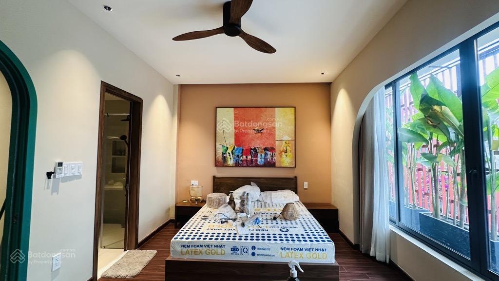 Bán căn homestay 3 tầng mt chính hữu ngay lõi phố hàndtiền 40 triệu/th cho dvi thứ 3 tự vh 5tr/ng