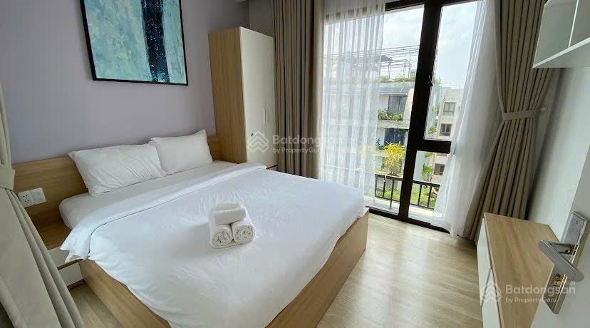 Bán căn villa biển ngay côngviên biển mỹ khêdt 300m2 ngang 12mtổng 22p có hồ bơingay lõi du lịch