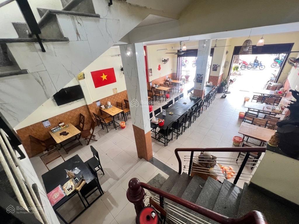 Bán nhà 3 tầng trung tâm hải châu  dt 154m2 ngang 8m  cách sân bay 500m giá sập hầm chỉ 12, x tỷ