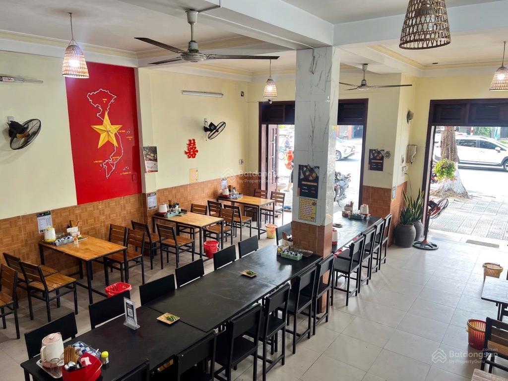 Bán nhà 3 tầng trung tâm hải châu  dt 154m2 ngang 8m  cách sân bay 500m giá sập hầm chỉ 12, x tỷ