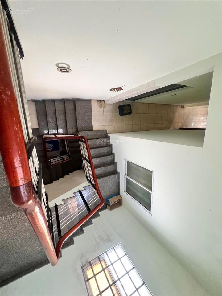 Bán nhà 3 tầng trung tâm hải châu  dt 154m2 ngang 8m  cách sân bay 500m giá sập hầm chỉ 12, x tỷ