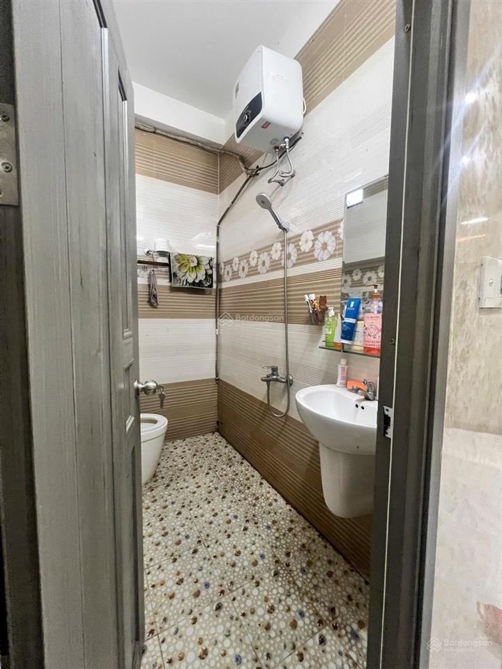 Bán nhà 3 tầng trung tâm hải châu  dt 154m2 ngang 8m  cách sân bay 500m giá sập hầm chỉ 12, x tỷ