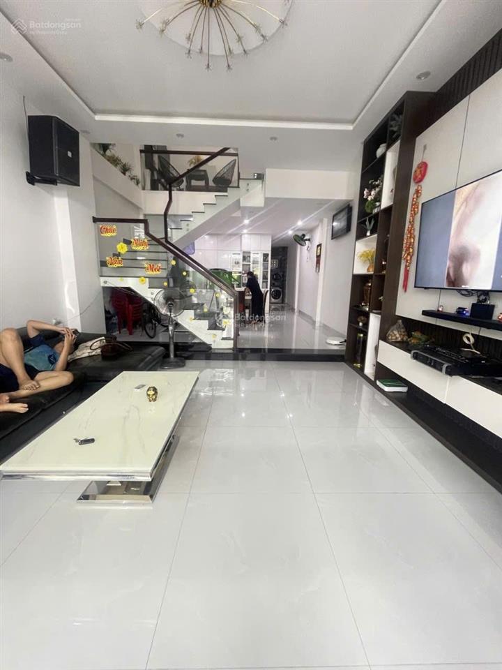 Mình chính chủ cần bán nhà 3 tầng đẹp  mt hòa an 19 , p. hòa an