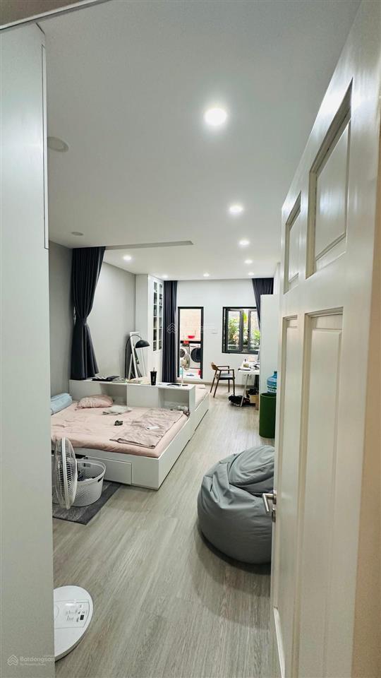Bán nhà đẹp cộng hòa, tân bình khu sân bay, 91m2, xe ngủ trong nhà, hẻm nhựa dân trí cao