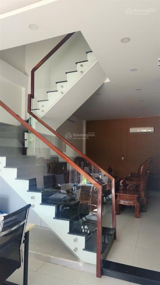 Bán nhà nguyễn thái bình p. 12 tân bình giá rẻ nhất, chỉ 125tr/m2, hẻm xe hơi tránh nhau thông