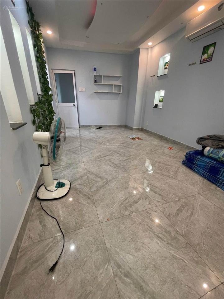 Bán nhà quận 3, 40m2, 7 tỷ, hẻm nhựa xe hơi tránh nhau đường nguyễn thiện thuật,
