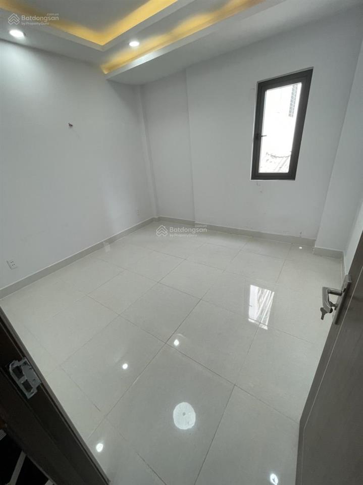 Dương bá trạc  100m ra mặt tiền  không lộ giới  khu hiện hữu  2 phòng  giá cực tốt