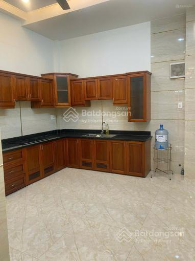 Nhà khu vip dương bá trạc , rộng 6m , xe hơi đậu cửa 5 phòng , 50m2  hoàn công đủ