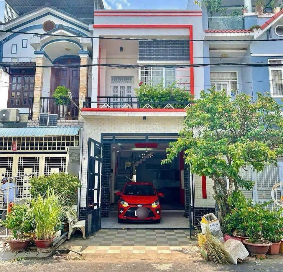 Chủ cần bán gấp, xây ở được 3 năm