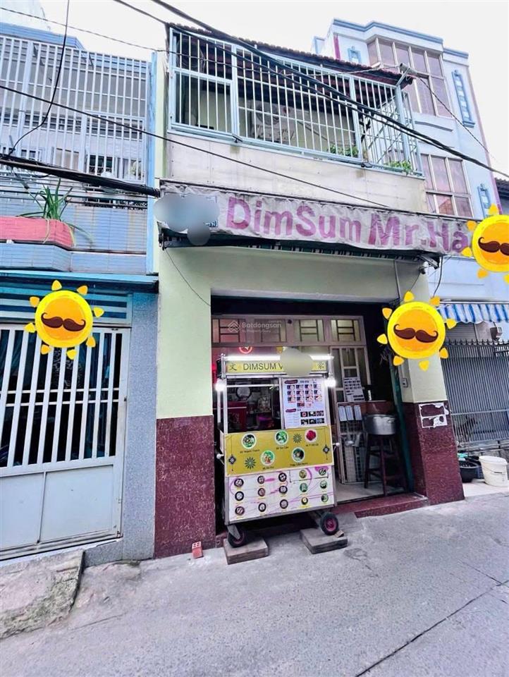 Bán nhà cũ 2 mặt tiền kinh doanh đường đoàn nguyên tuấn gần với tân liễu cách chợ hưng long 5p