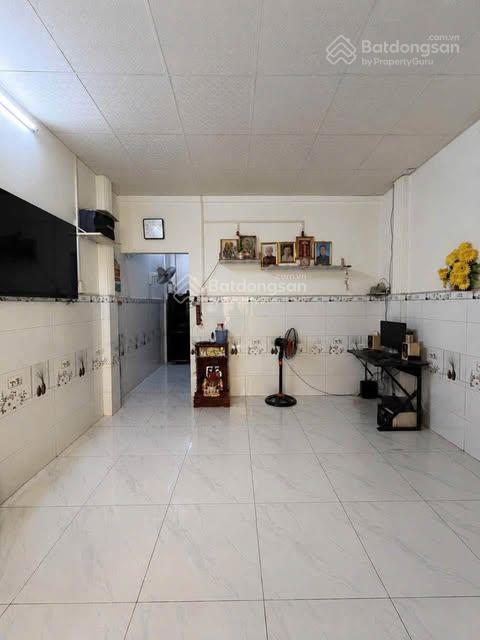 Cứ nghĩ cầm 1 tỷ nghĩ không mua được nhà bình chánh. ai dè căn này chủ kêu bán gấp có 950 triệu