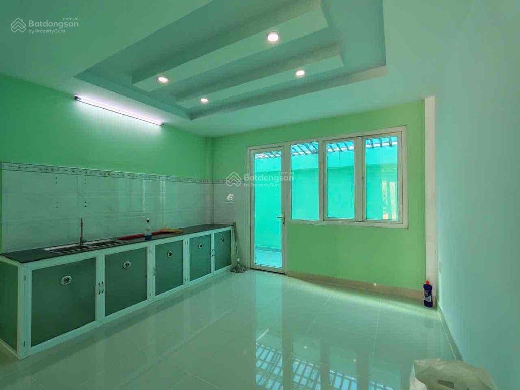 Không ai xây nhà đẹp rồi muốn bán. chỉ vì hoàn cảnh nên chủ đành nhượng lại với giá 1 tỷ 970 triệu