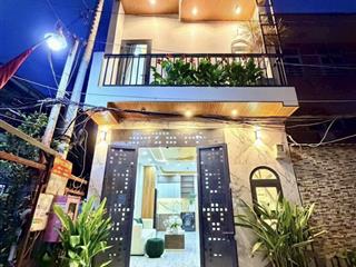 Nhà đẹp như thế này mà không chịu vào ở còn phải đi ở nhà thuê, em cũng chịu! hẻm ô tô 4m gần chợ