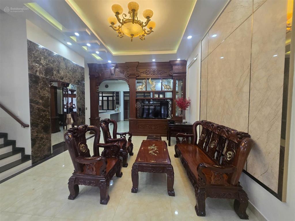 Siêu phẩm góc 2 mt view công viên sadico phước kiển a dt 10x20 = 200m2 giá 31.5 tỷ nhà mới 