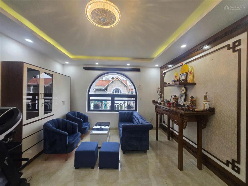 Siêu phẩm góc 2 mt view công viên sadico phước kiển a dt 10x20 = 200m2 giá 31.5 tỷ nhà mới 