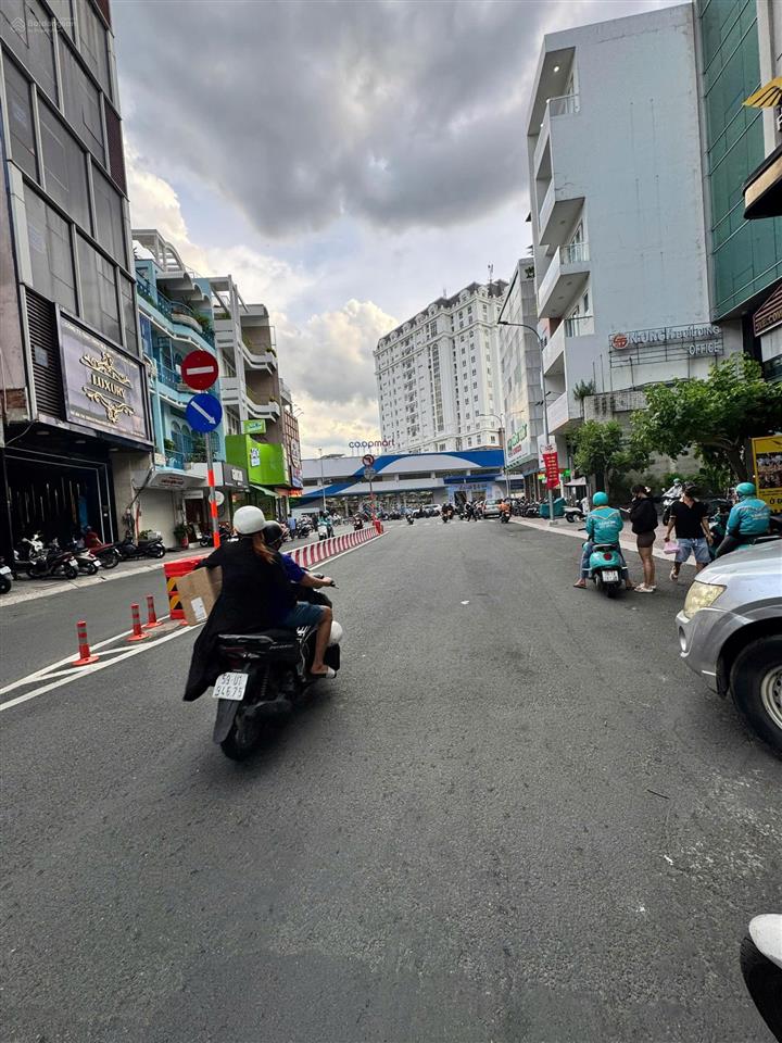 Siêu phẩm tòa nhà văn phòng góc 2mt đường bùi thị xuân q1. kc 1 hầm 7 lầu giá 77 tỷ 