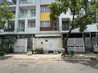 Một căn nhà giá rẻ khu sadeco ven sông vị trí cực đẹp giá 13.5 tỷ,  0903 870 ***