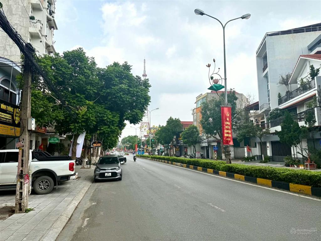 Chính chủ cần bán nhà 2 đầu đường mê linh, phường vĩnh phúc giá chỉ hơn 5 tỷ