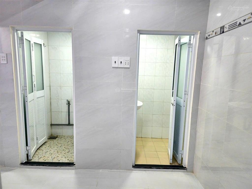 Cho thuê nhà cư xá nguyên căn ( nhà trên lầu. nhà mở, có gác lửng, thoáng mát