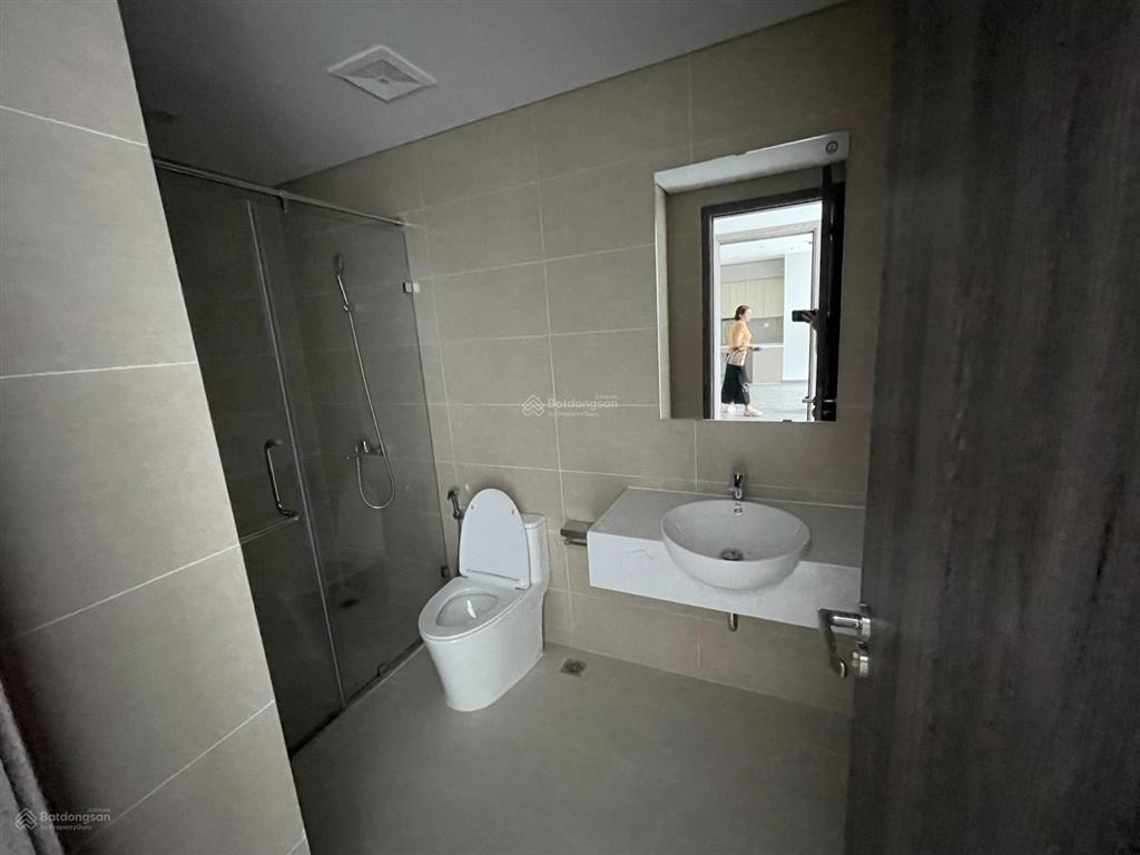 Bán căn góc 2n2vs toà b the ruby 75m2 giá 2.1x tỷ  0978 788 ***