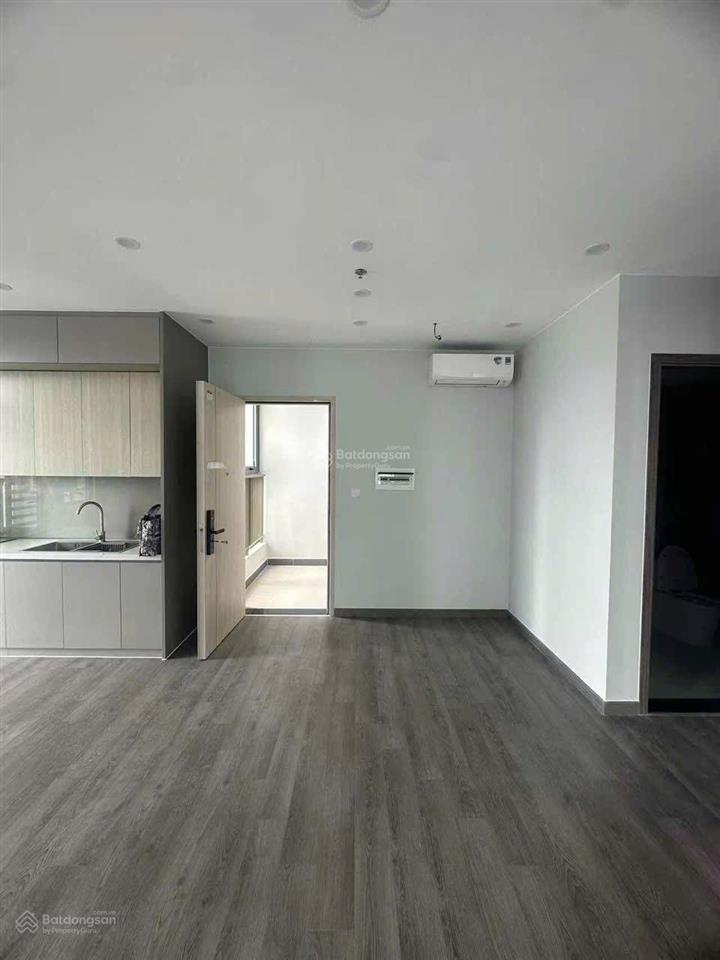 Bán căn góc 2n2vs toà b the ruby 75m2 giá 2.1x tỷ  0978 788 ***
