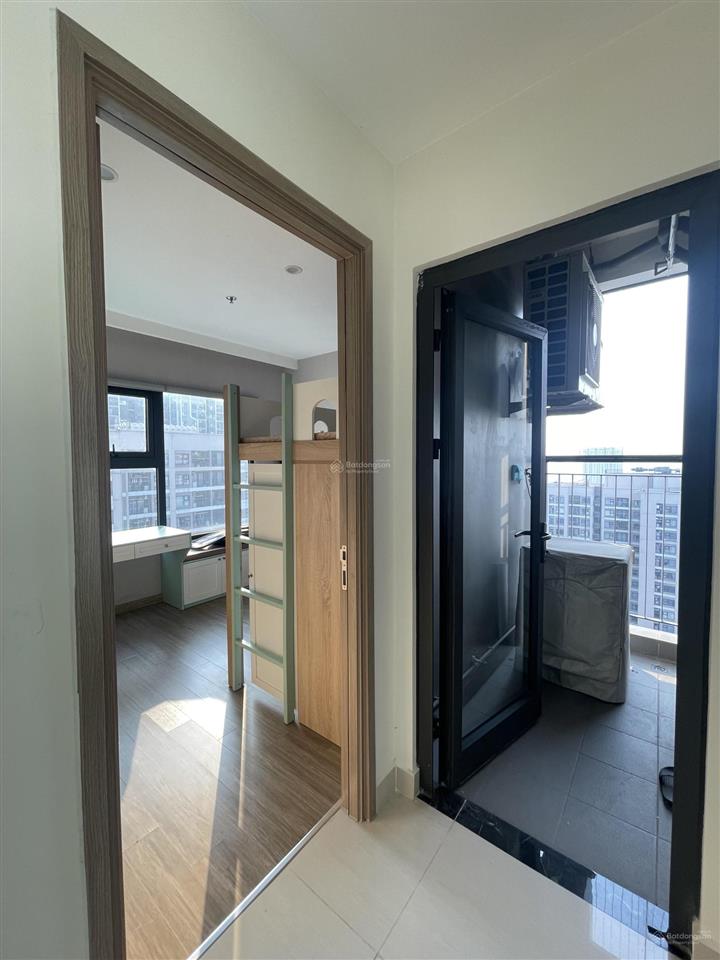Chính chủ cho thuê căn hộ 2n2wc the sapphire  vinhomes smart city. vào ở ngay