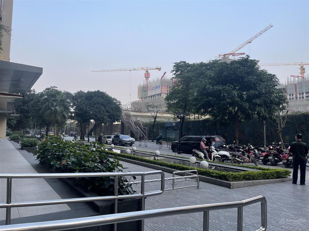 Chính chủ cho thuê căn hộ 2n2wc the sapphire  vinhomes smart city. vào ở ngay