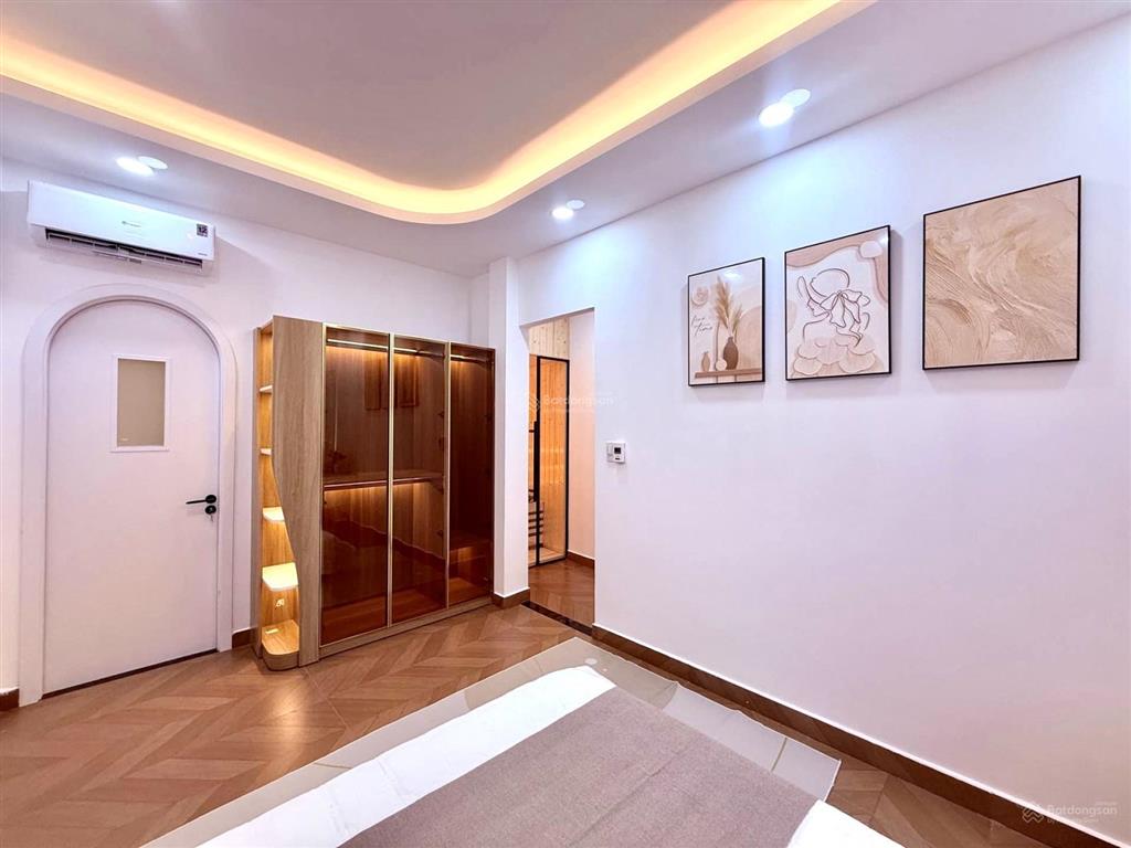 Nhà 4 tầng 65m2 4pn 4wc, hẻm xe hơi gần bv đa khoa gia định chỉ hơn 7 tỷ