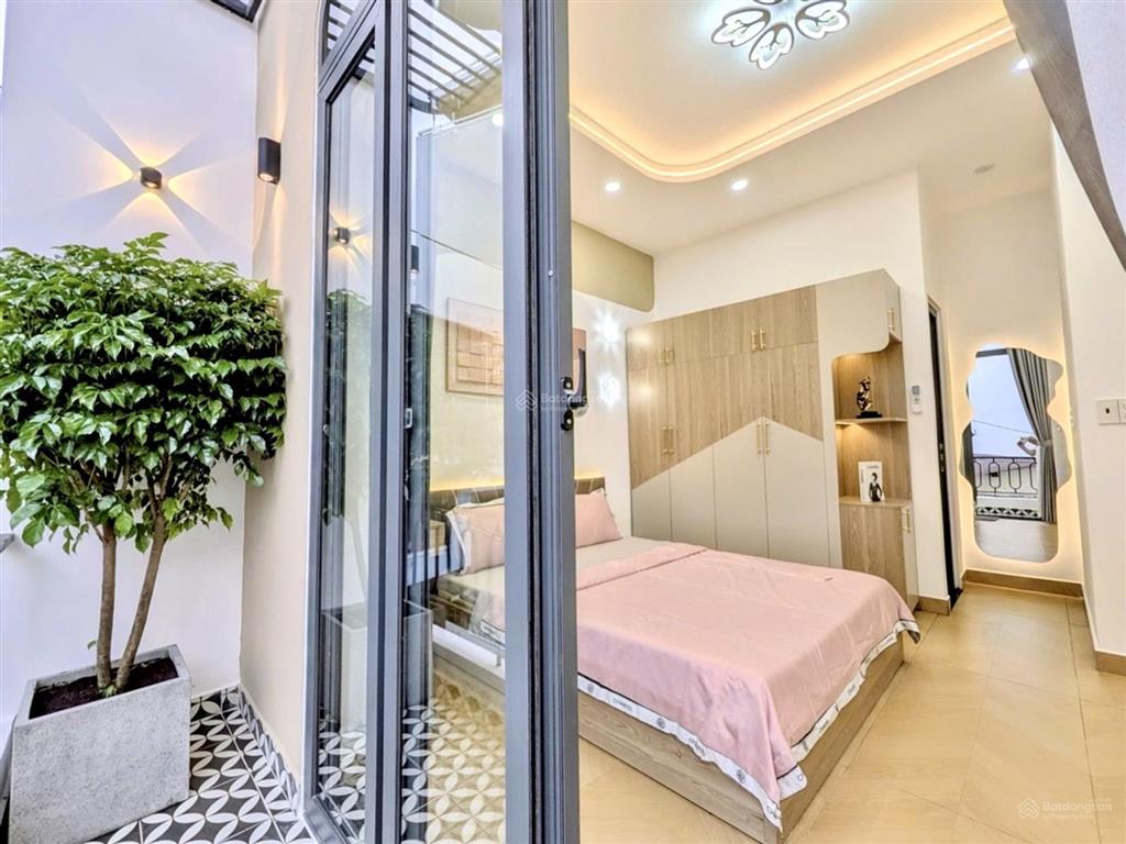 Nhà đẹp 42,2m2 (5x9) hẻm xe hơi gần đh văn lang, 3pn full nội thất chỉ 5 tỷ hơn