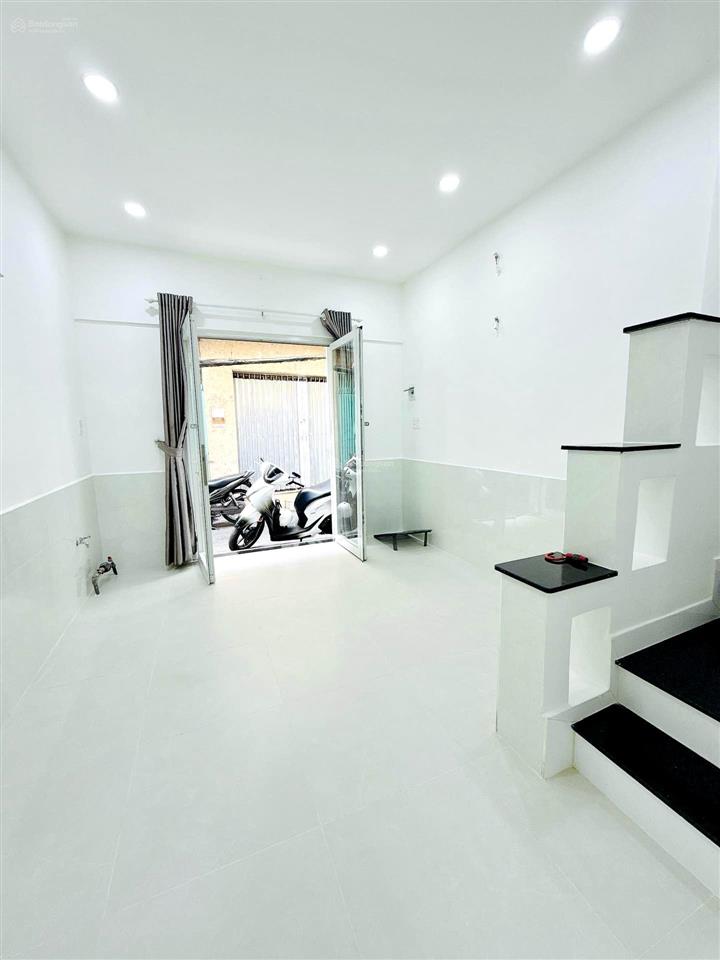 Nhà bình thạnh 3 tầng, 3pn ngay đh văn lang ở ngay chỉ 4,3 tỷ