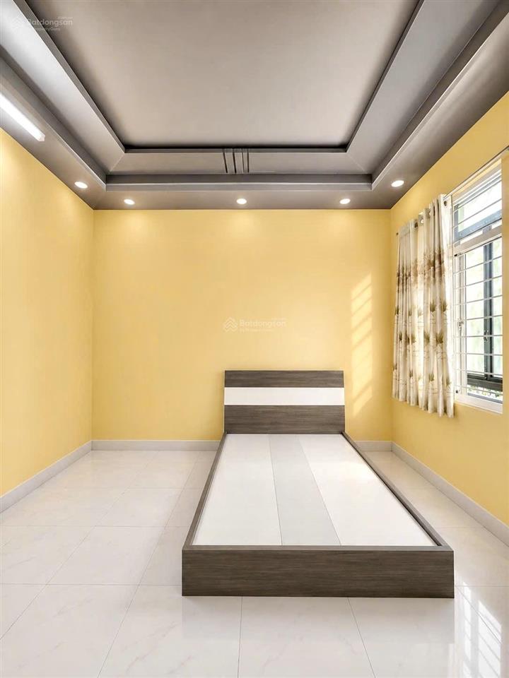 Nhà 4 tầng 4pn 4wc sát mặt tiền nguyên hồng, bình thạnh