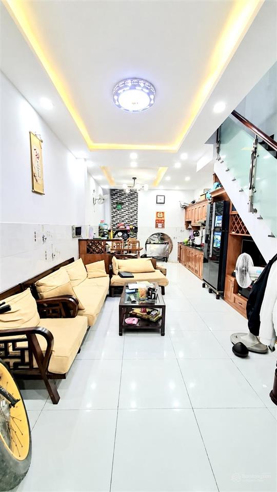 Nhà hxt phạm văn đồng 4 tầng, 5pn 5wc gần cầu bình lợi xây ở kiên cố