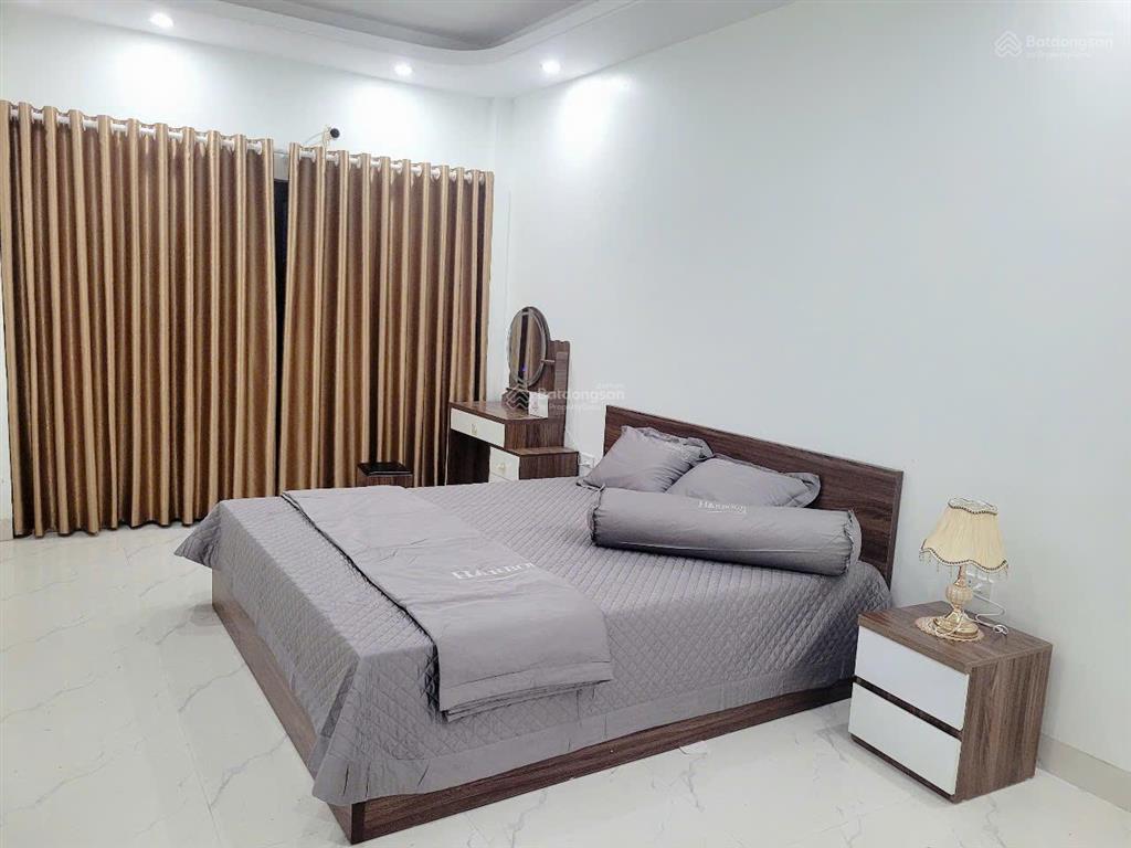 Trả trước chỉ 1.5 tỷ  có nhà trung tâm thị trấn chúc sơn4 tầng full nội thấtvị trí cực sầm uất