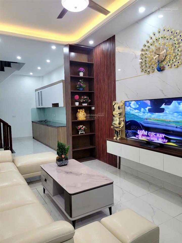 Trả trước chỉ 1.5 tỷ  có nhà trung tâm thị trấn chúc sơn4 tầng full nội thấtvị trí cực sầm uất