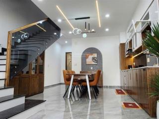 Bán nhà mặt phố tại diệp minh châu, 9,9 tỷ, 100m2, 5pn, 5wc, nhiều tiện ích