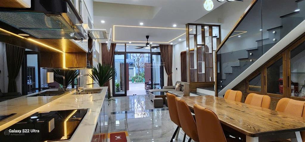 Bán nhà mặt phố tại diệp minh châu, 9,9 tỷ, 100m2, 5pn, 5wc, nhiều tiện ích