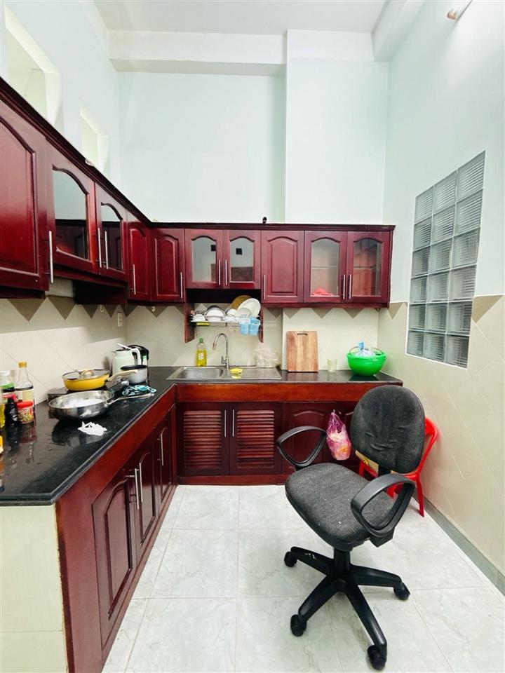 Nhà hẻm lê quang định | gần 90m2 (5.7m nở hậu 8.3m x 12m) | 3 lầu btct | 5pn 3wc | 8 tỷ tl
