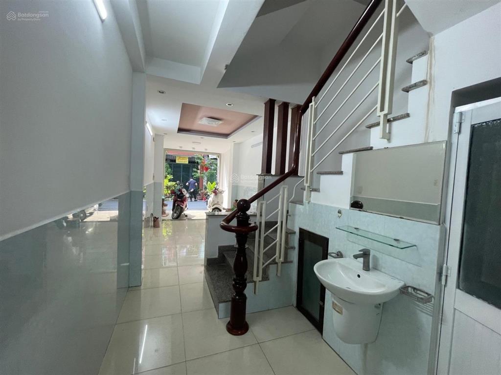 Nhà hẻm xe tải huỳnh văn bánh | 45m2 | 3 tầng, 4pn/3wc | 9.5 tỷ tl | 0345 700 ***