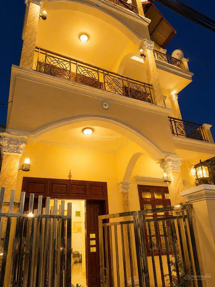 Bán đất tặng nhà 3 tầng đẹp  trung tâm đông anh  gần chợ tó  diện tích 90m2 mặt tiền rộng 7,3m