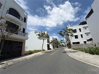 Siêu phẩm lô đất đẹp mặt tiền a2 kđt vcn phước long 2, nha trang. giá chỉ 9,090 tỷ diện