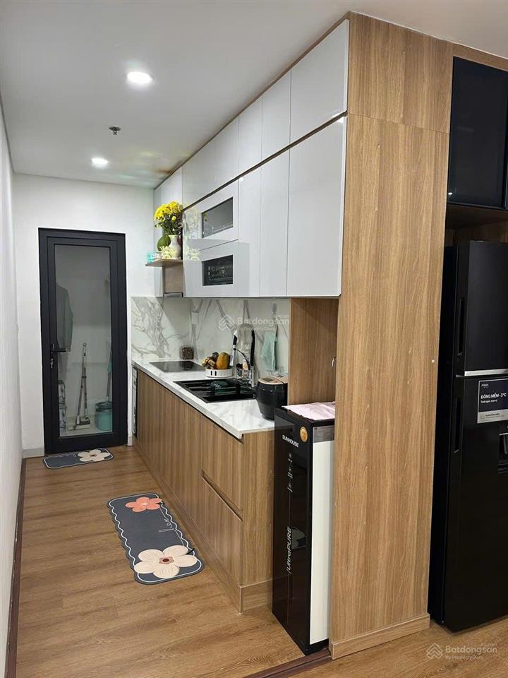 Bán căn full nội thất đẹp, mới, loại 2pn2wc diện tích 69m2
