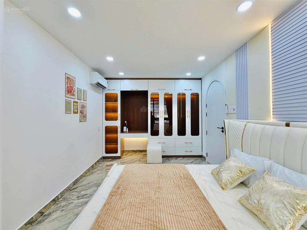 Bán gấp nhà ngang 5m ngay an dương vương, 55m2, 4 tầng đúc, 4pn, thiết kế hiện đại, giáp quận 6