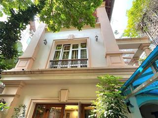 Bán rất gấp biệt thự nguyễn chí thanh 290m2 x 10m mặt tiền  ô tô tránh đỗ cửa.