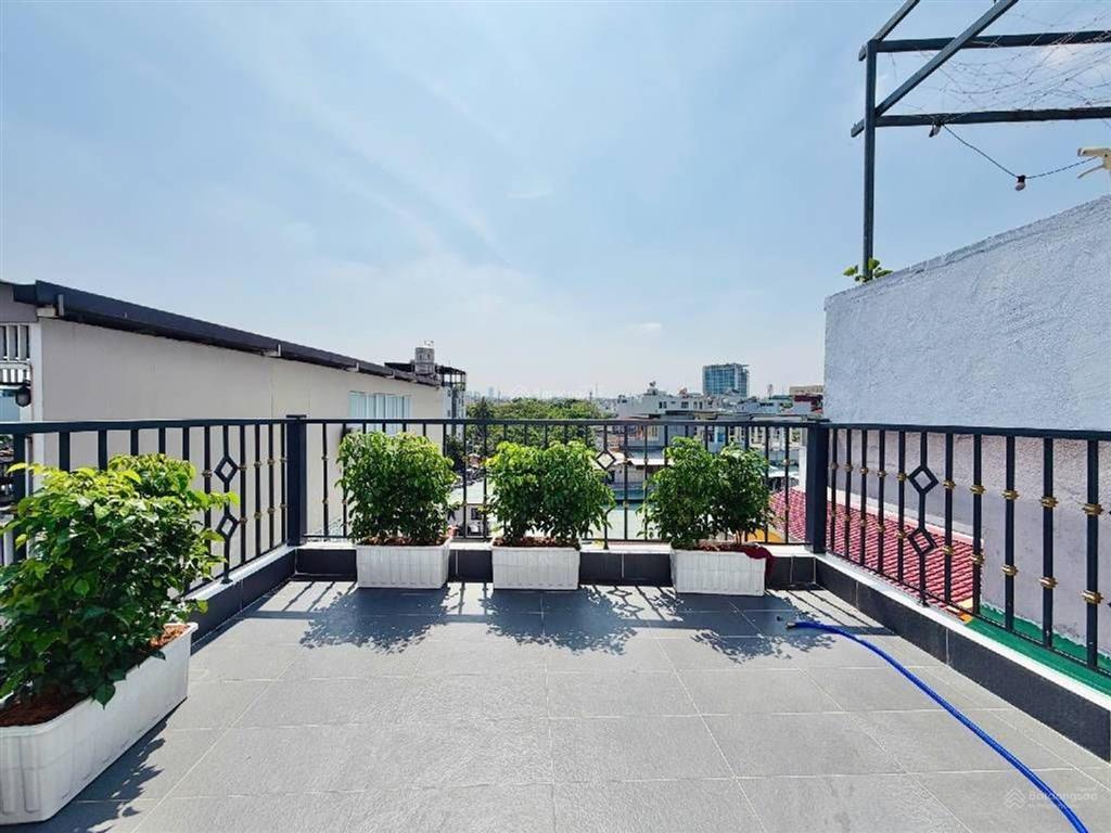 Nhà phan đăng lưu ngã tư phú nhuận  giáp q.1  q.3  40m2  3 tầng  7.x tỷ tl