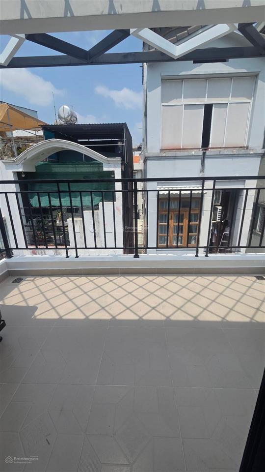 Phú nhuận, phan đình phùng, phan xích long, 80m2, hẻm xe hơi thông, giáp quận 1, 3, chỉ 11.x tỷ tl