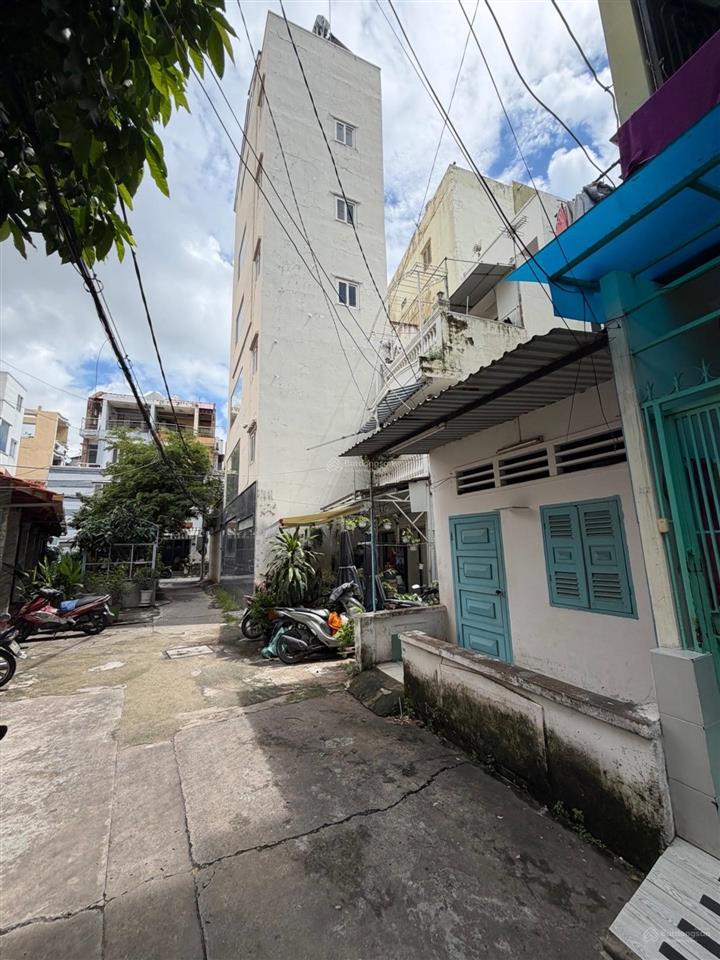 Nhà cấp 4 trần cao vân, phú nhuận, 55m2, ngang 4,5m, hẻm xe hơi 6m, sát mặt tiền, 7,779 tỷ tl