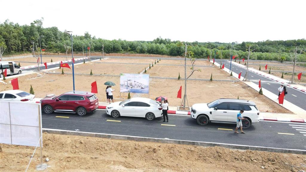 Đất nền ven kcn lam sơn sao vàng